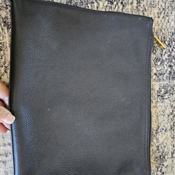 Gucci large leather pouch clutch wristlet - Picture 7 of 9